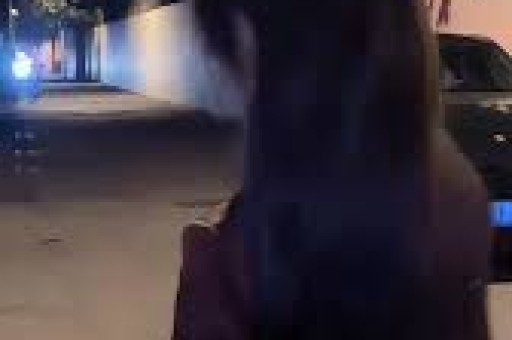 刘涛弯腰7秒上热搜：娱乐圈人设塌了真实值钱了